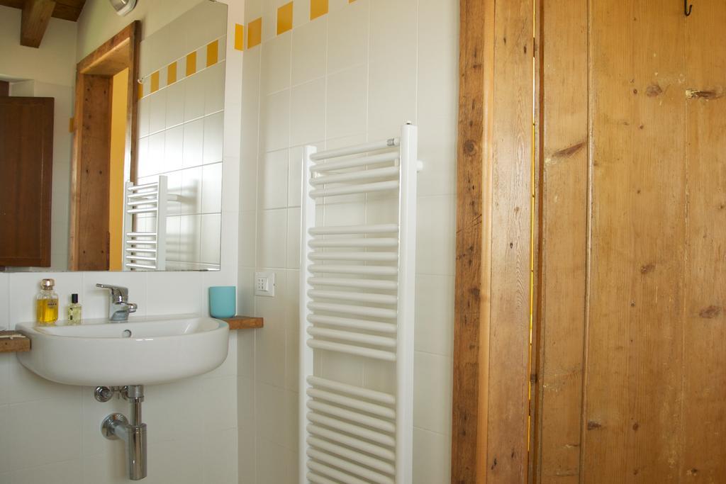 Cascina Delle Mele Bed & Breakfast Vittuone Exterior photo