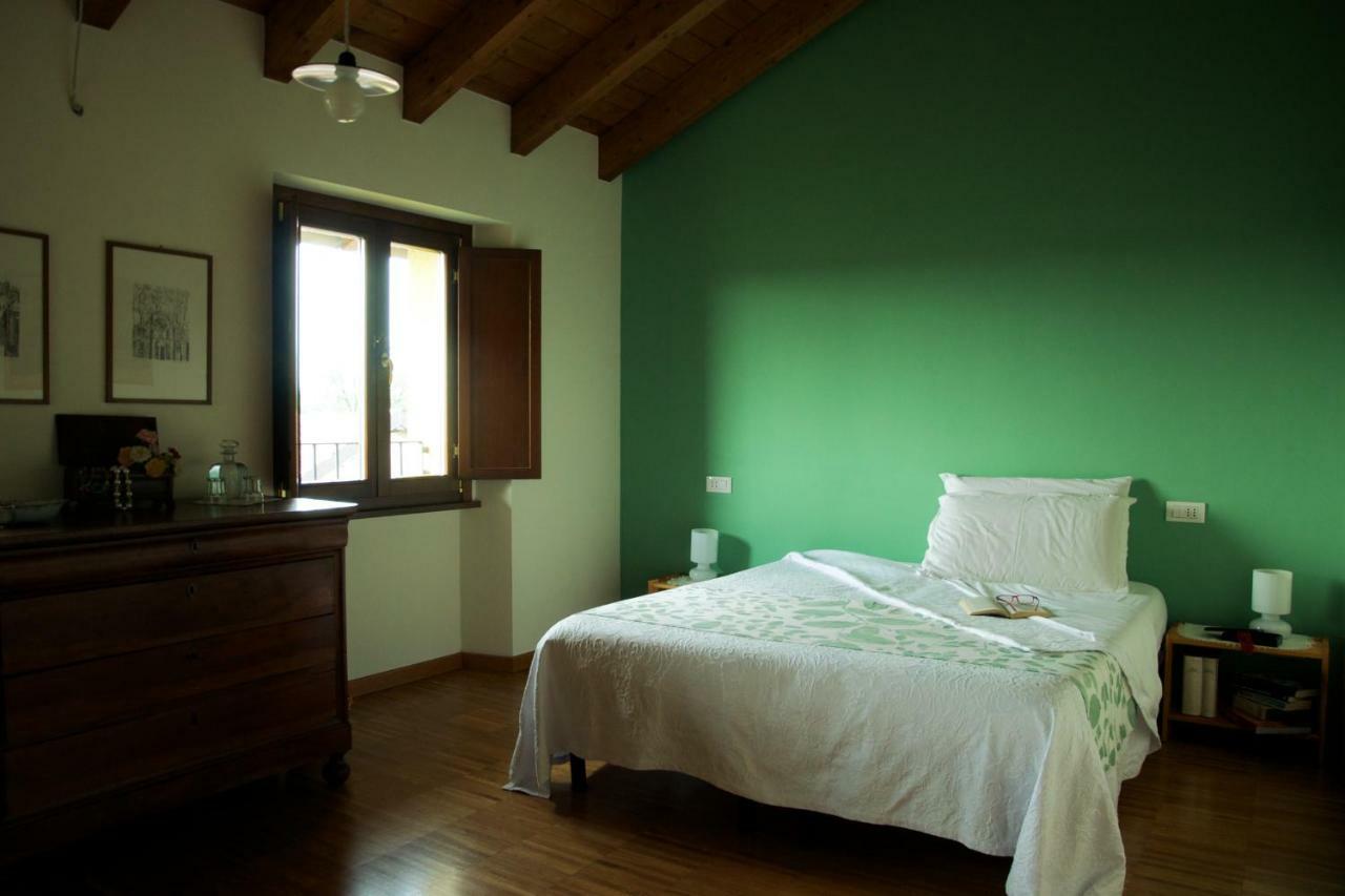 Cascina Delle Mele Bed & Breakfast Vittuone Exterior photo